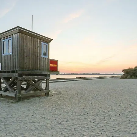 Ferienhaus Holiday Altefahr/rugen 86 With Sauna